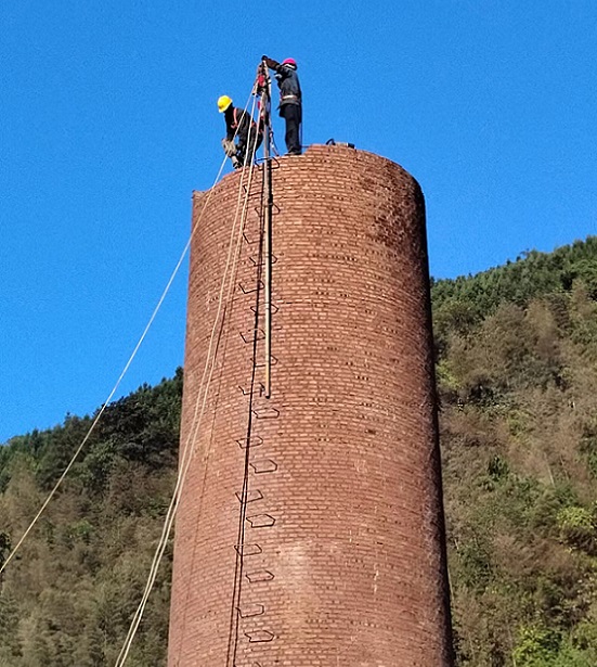 煙囪拆除公司:技術(shù)精湛,實現(xiàn)高效精準拆除